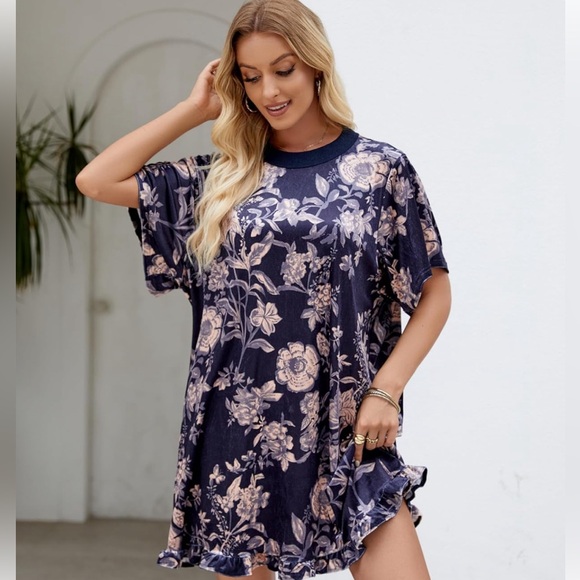 Velvet flower dress - Picture 1 of 6